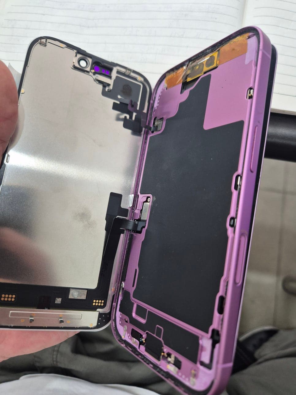 iPhone 16 침수 수리 수리 사진